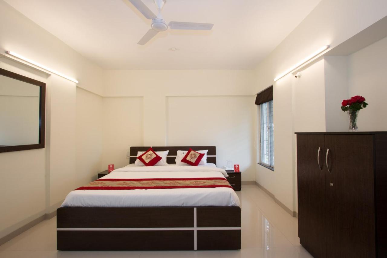 Hotel Oyo 9052 Leisurely Abode à Khadki Extérieur photo